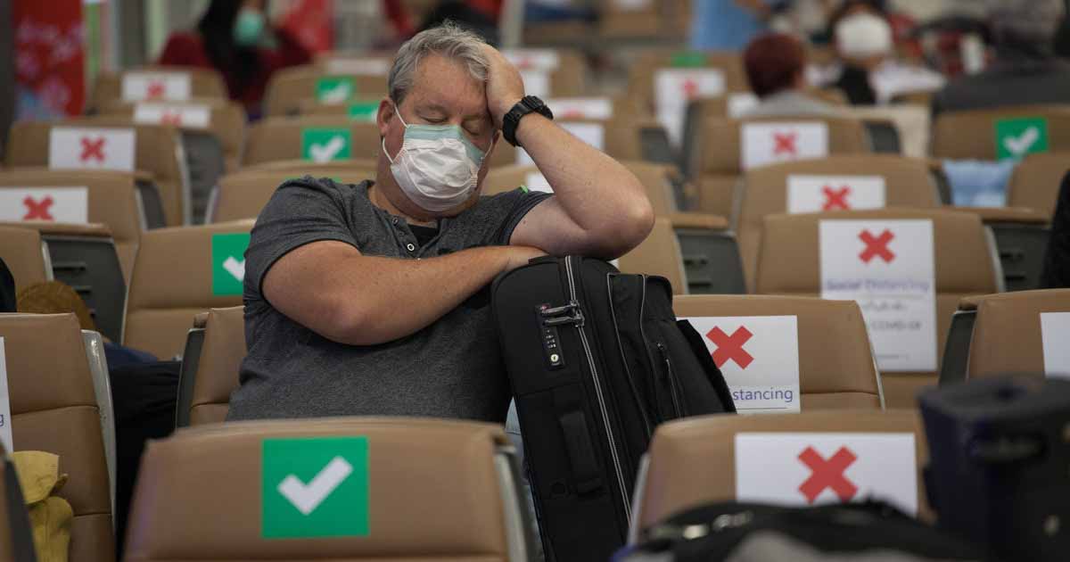 «Мы все брошены и унижены»: как выживают российские туристы, оставаясь за границей в разгар пандемии