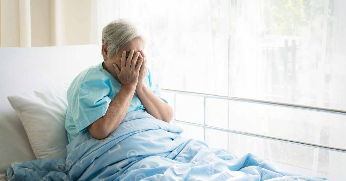 96-летняя бабушка, брошенная в больницу, нашла жилье