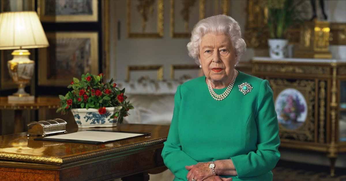 Боже, храни королеву! Как Елизавета II спасла семью от стыда и скандалов