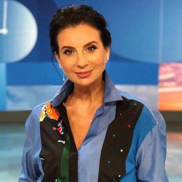 Изменила ли она свою страну - предала ли она свою родину или почему Екатерина Стриженова не может простить свою дочь?