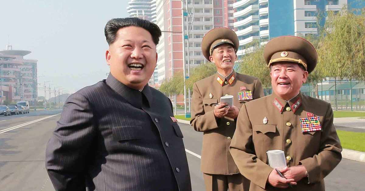 Ким Чен Ын впервые появился на публике после слухов о смерти — фото