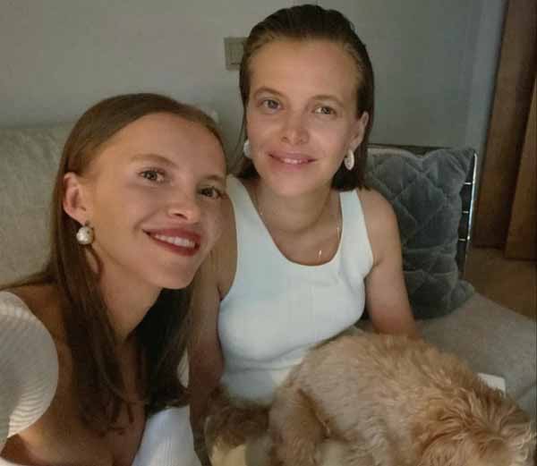 Ирина всячески поддерживает свою сестру Ирина всячески поддерживает свою сестру