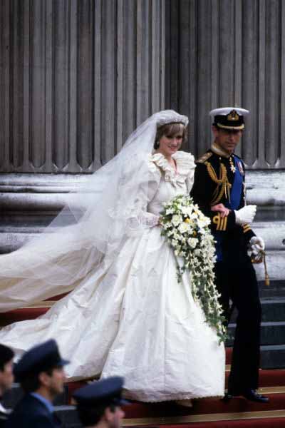 Принц Чарльз не мог сделать свою жену счастливой