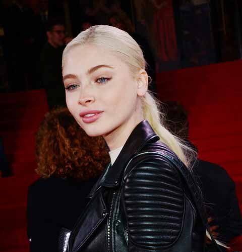 Алена Шишкова Алена Шишкова