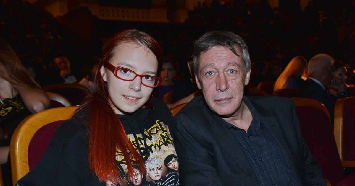 Дочь Михаила Ефремова: «Я хочу вернуться домой, где мой отец никого не убивал»