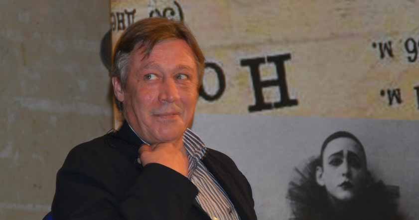 «Он все еще в шоке и как будто ничего не чувствует»: допрос Михаила Ефремова длился почти 6 часов