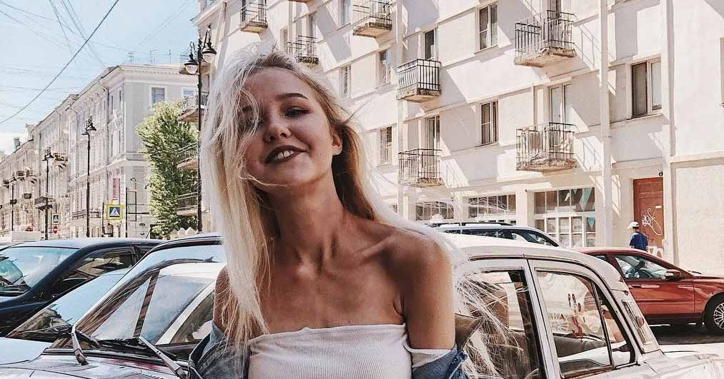Отец Настя Тропицель: «Второй день парень пытается снять деньги со счета дочери»