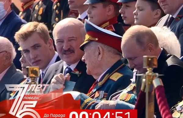 Николай Лукашенко первым ушел