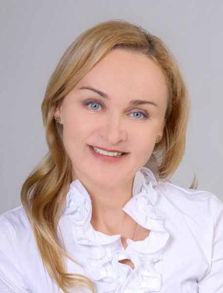Ирина считается одним из самых известных врачей в стране. Ирина считается одним из самых известных врачей в стране.