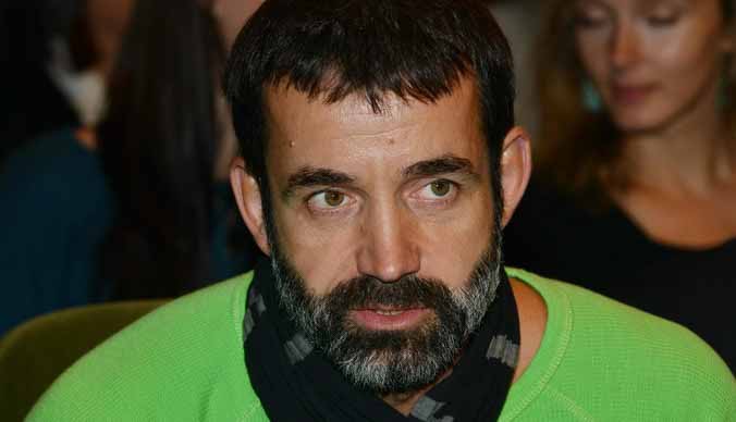 Дмитрий Певцов похоронил свою маму