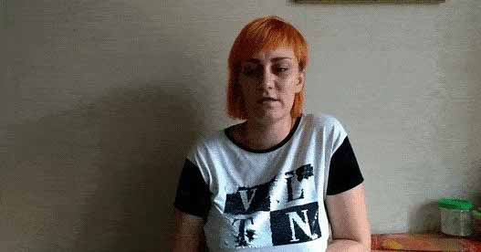 Мать жестоко убитой Вики Тепляковой оставила своего младшего брата и исчезла