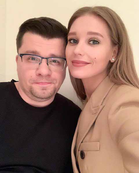 Харламов отрицал, что бывшая жена Кристина Асмус рассталась из-за ее откровенных съемок;  Фотографии из аккаунта @ garikkharlamov в Instagram