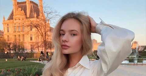 Дочь Дмитрия Пескова призналась, что ее родителям было стыдно за ее внешность
