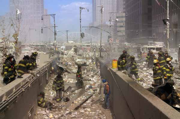 11 сентября Манхэттен погрузился в облако пыли, боли и печали