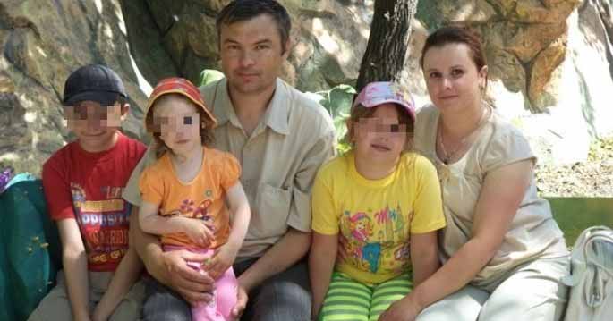 «Не говорит, только мычит»: как мать убитых в Рыбинске девочек переживает трагедию