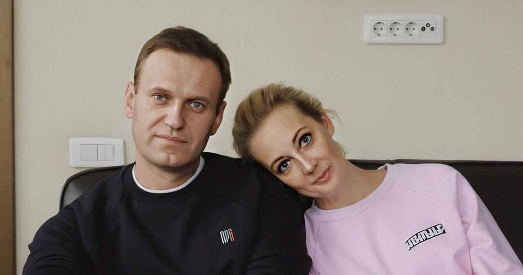 Алексей Навальный поблагодарил жену: «После комы я знаю о любви немного больше».