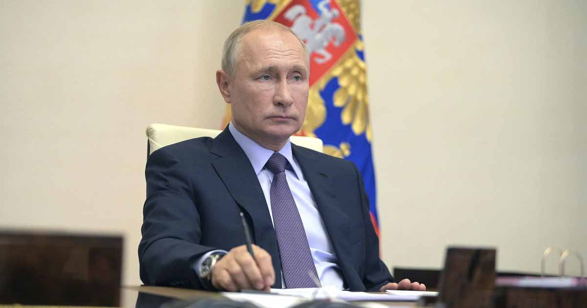 10 миллиардов на поддержку регионов и 5 миллиардов на лекарства: встреча Владимира Путина по коронавирусу