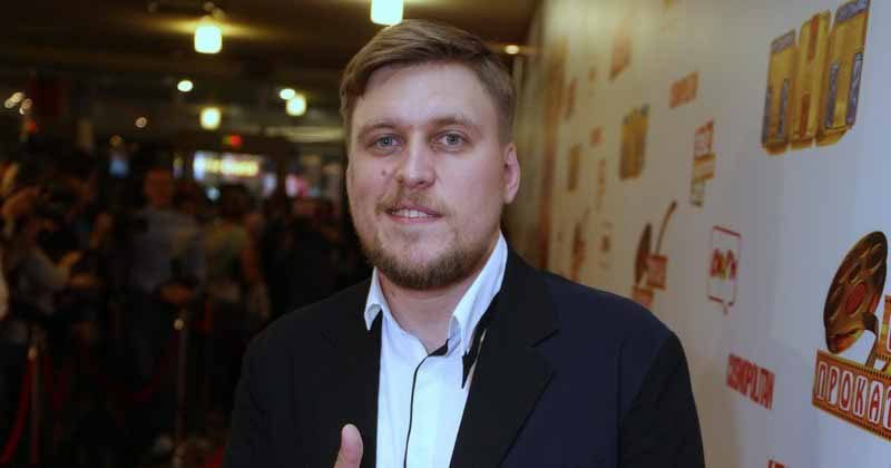 Незлобин: «Боюсь того момента, когда жена превратится в кореша.  Спать с ней не будет похоже на мальчика.  "