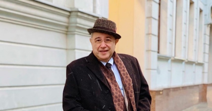 Евгений Петросян растрогал снимком с подросшим сыном
