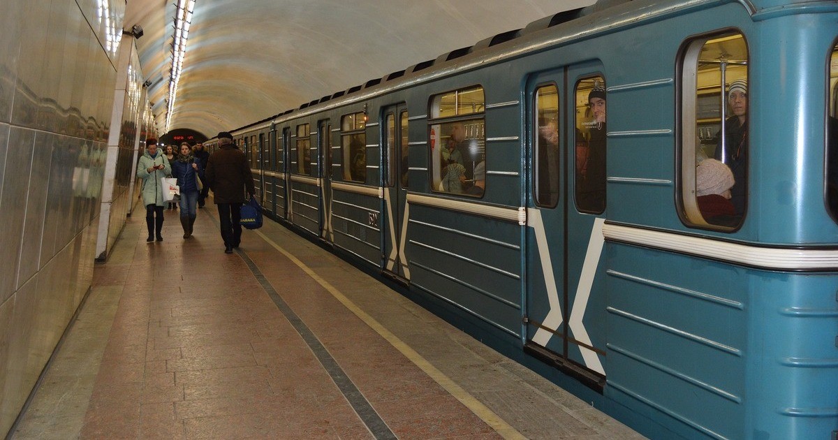 Страшную смерть российского бизнесмена в метро засняли на видео