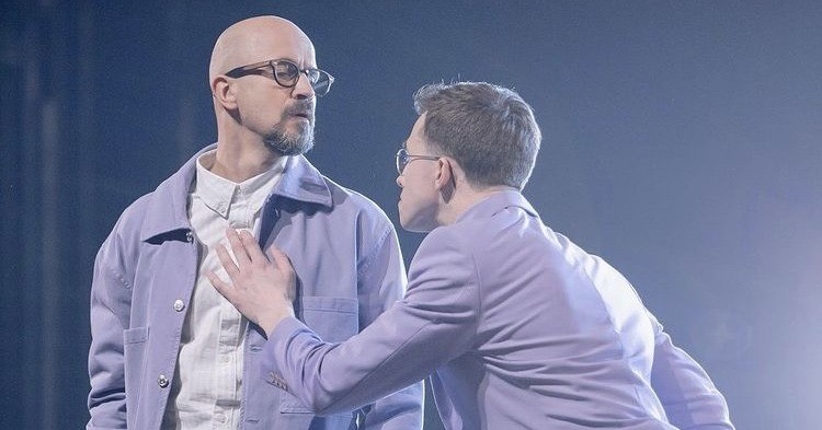 Почему Егор Дружинин снял обручальное кольцо и кто покинул шоу: новый концерт «ТАНЦЫ» на ТНТ