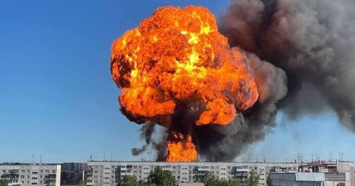 «Боже мой, бегут обгоревшие люди!»: Подробности страшного взрыва на заправке в Новосибирске