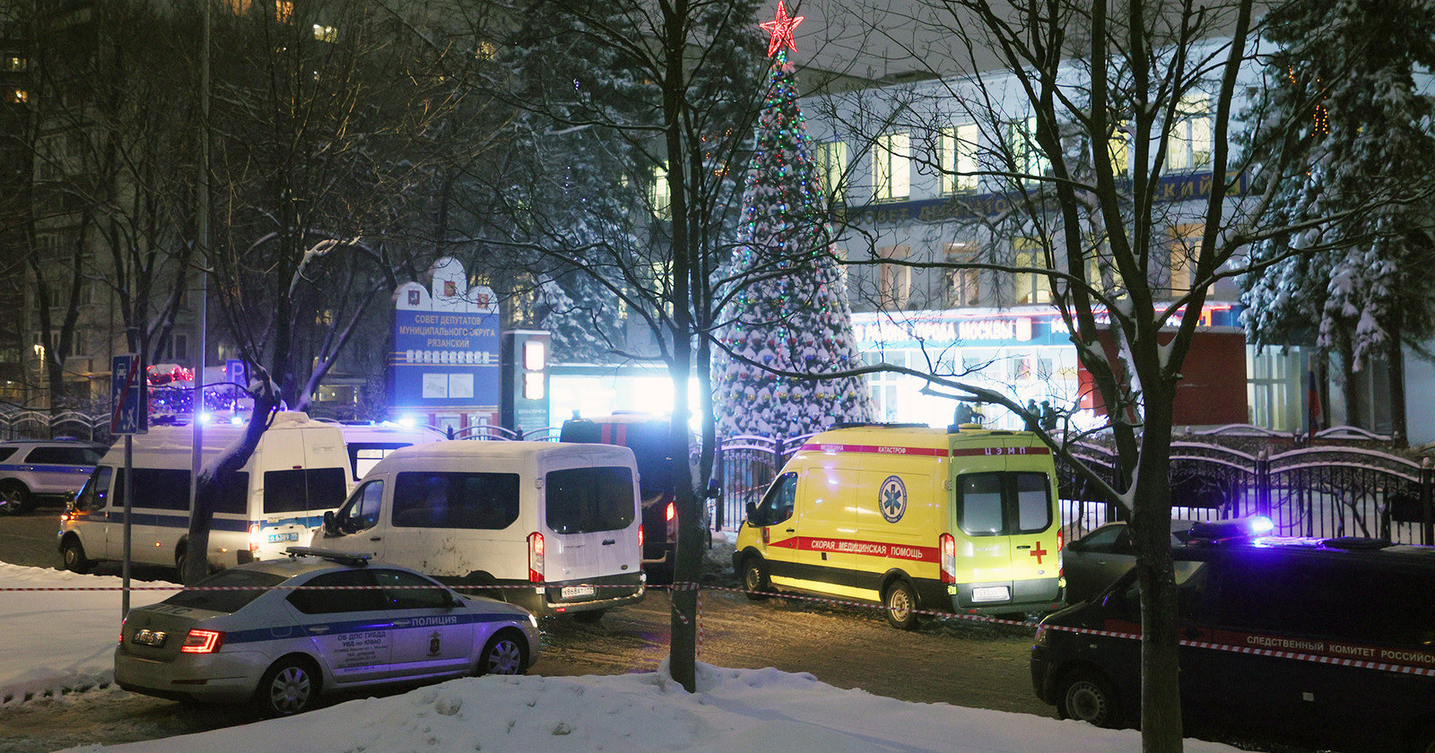 Следственный комитет отрицает гибель 10-летней девочки, раненой во время стрельбы в МФЦ Москвы