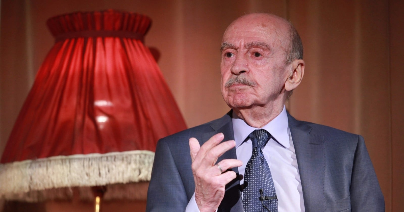 Актер Шерлока Холмса и доктора Ватсона Владимир Татосов скончался от коронавируса