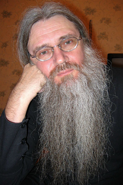 Родным отцом актрисы является священник Владимир Копнин. Родным отцом актрисы является священник Владимир Копнин.