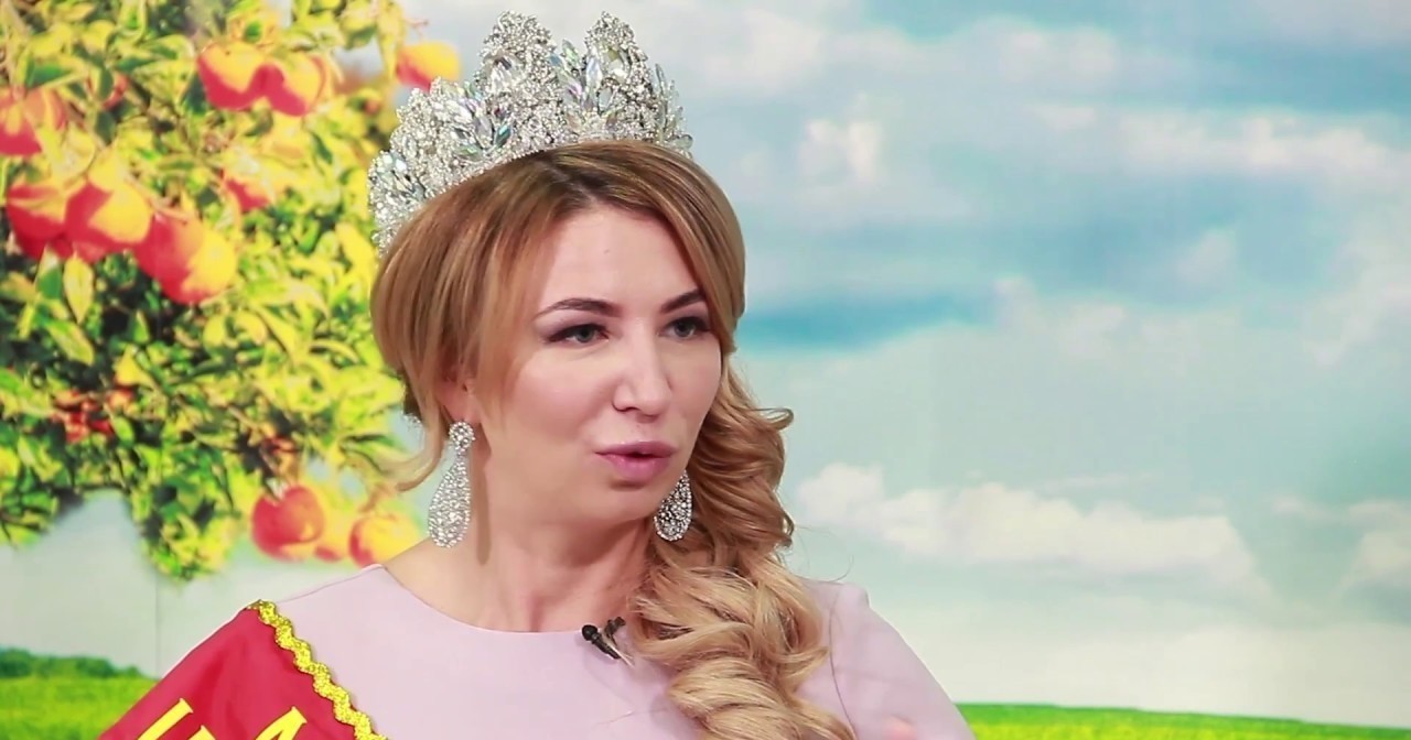 «Передам привет мужу!»: Елену Блиновскую не удивляют слухи об измене мужа