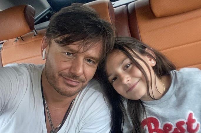 Актер оставил 10-летнюю дочь Серафима 