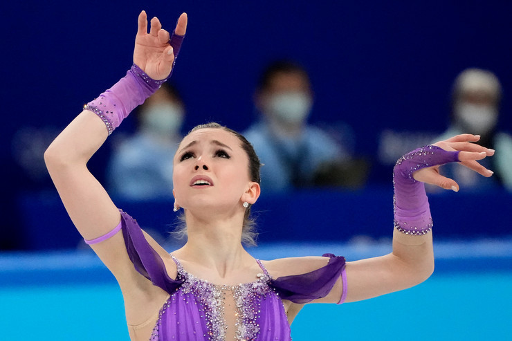 Камила стойко держится, несмотря на скандал Камила стойко держится, несмотря на скандал