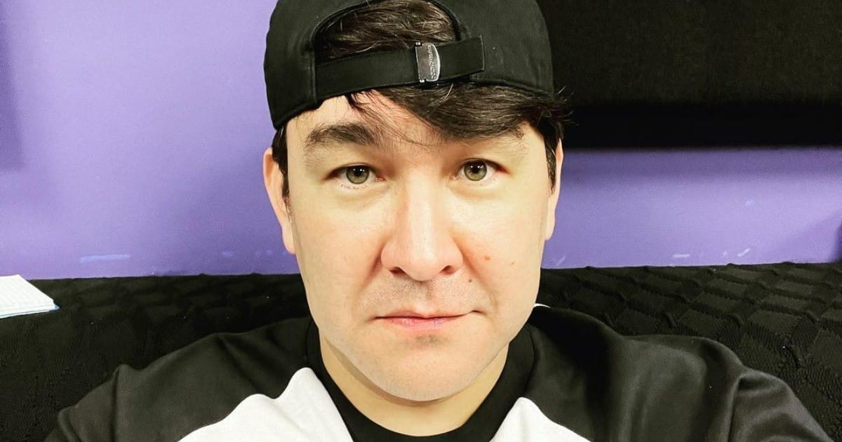 Мусагалиев о поцелуе Дорохова: «Я видел это на сцене, состояние страны было в моих руках»