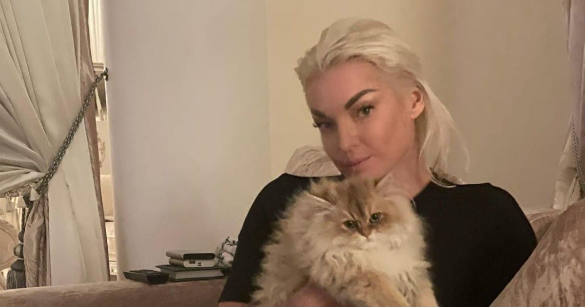 Волочкова: «Я зарабатывала физическим трудом, а не, как Беркова, своим половым органом»