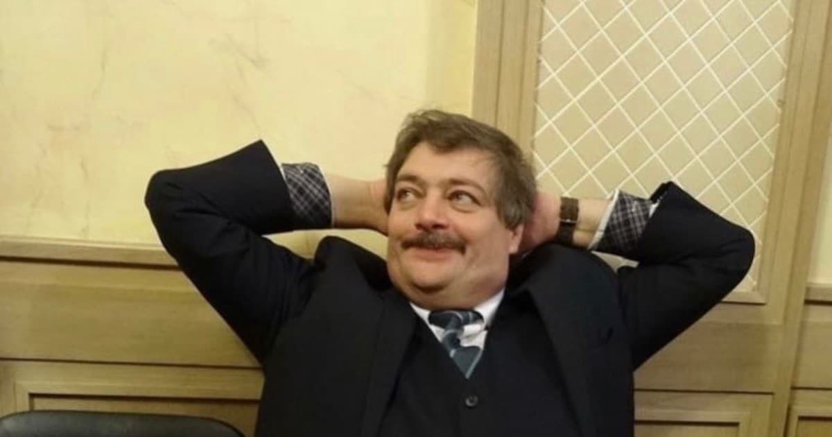 Быков: «Попробовал виагру.  Я хочу доказать своей молодой жене, что я еще на что-то способен.