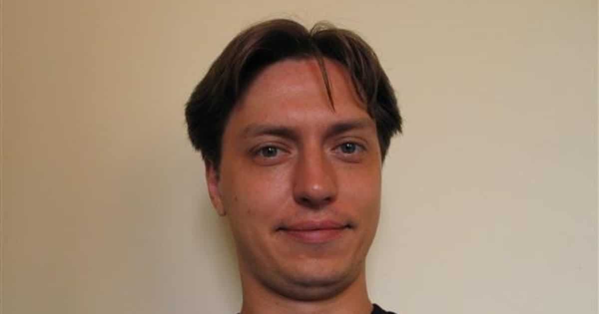 Актер «Улиц разбитых фонарей» Андрей Божанов напал на отделение банка с оружием