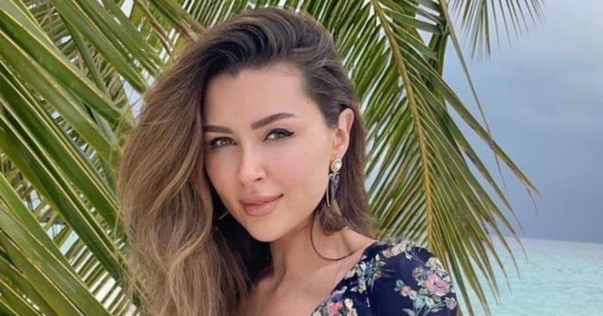 Дочь Анастасии Заворотнюк вынуждена платить большие деньги, чтобы вернуться домой