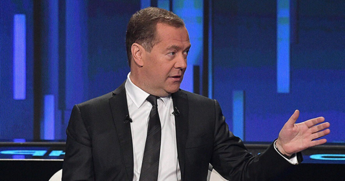 Первый пост Медведева в Telegram: «У России много сил, чтобы поставить на место властных»