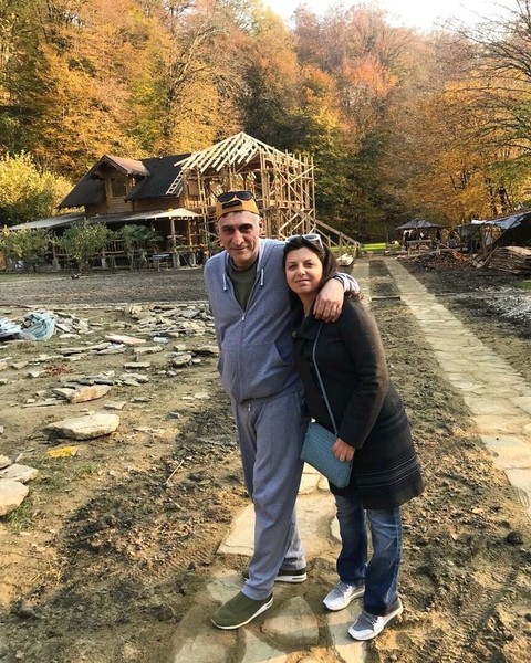 Тигран и Маргарита поженились после рождения троих детей Тигран и Маргарита поженились после рождения троих детей