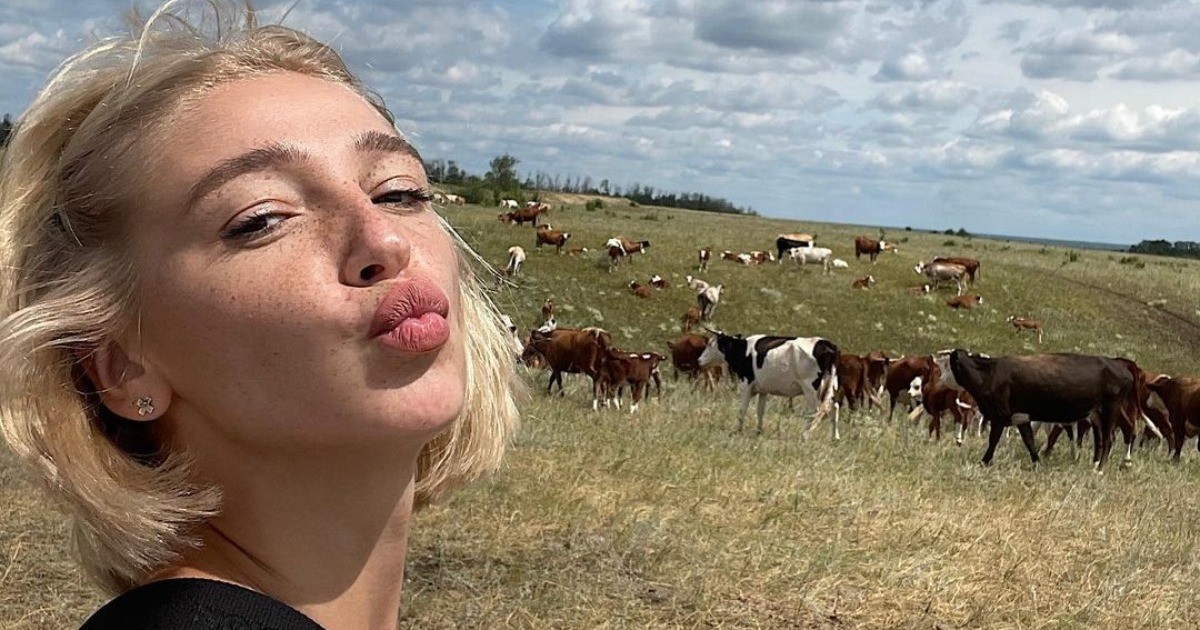 «Быть ​​русской не стыдно!»: Настя Ивлеева отреагировала на колонку журналиста в New York Times