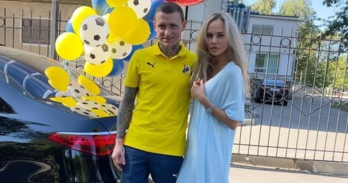 Жена Павла Мамаева подтвердила беременность — фото
