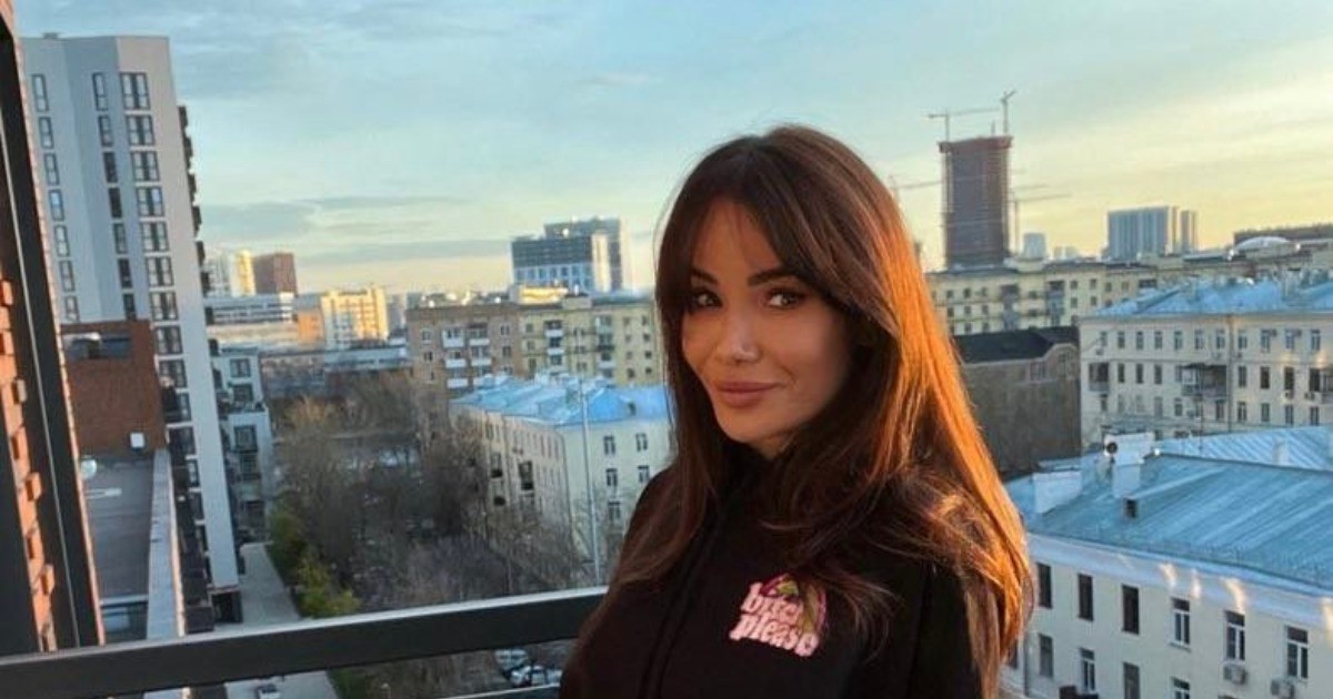 «Мы в огне»: Айза слегла с высокой температурой вместе с сыновьями
