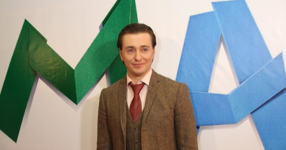 Безруков: «У учителей меньше кассиров!  У моей сестры, работающей в школе, зарплата 14 тысяч.