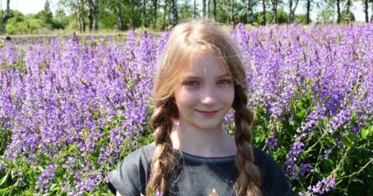 17-летнюю актрису «Закрытой школы» Уварову госпитализировали с передозировкой наркотиков