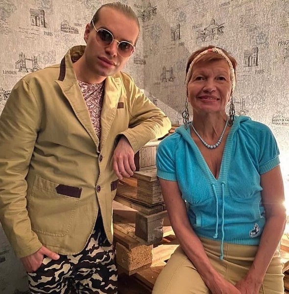 Гоген Солнцев и Екатерина Терешкович Гоген Солнцев и Екатерина Терешкович