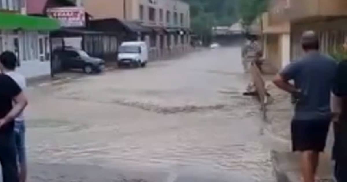 Кошмар в курортном городе.  Сочи затопило вслед за Москвой