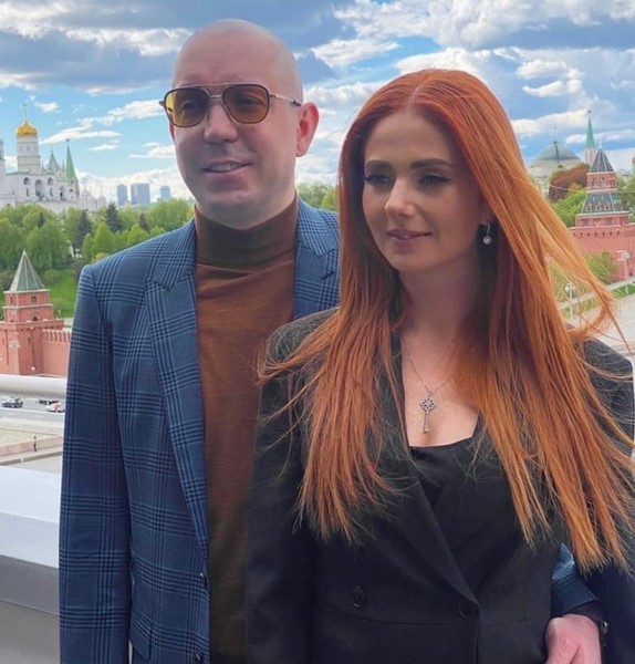 Лена Катина с мужем Дмитрием Спиридоновым Лена Катина с мужем Дмитрием Спиридоновым