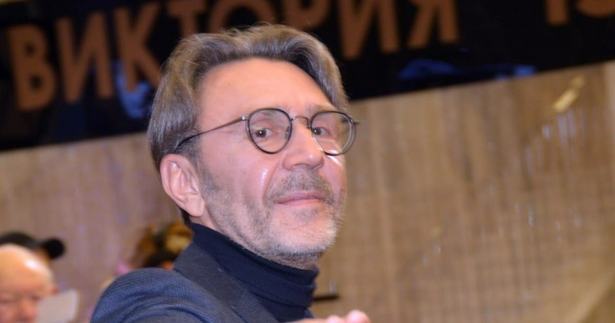 Шевчук отругал Шнурова и назвал его дураком: «Ты пытаешься говорить хорошие вещи, а в ответ: «Умный что ли»