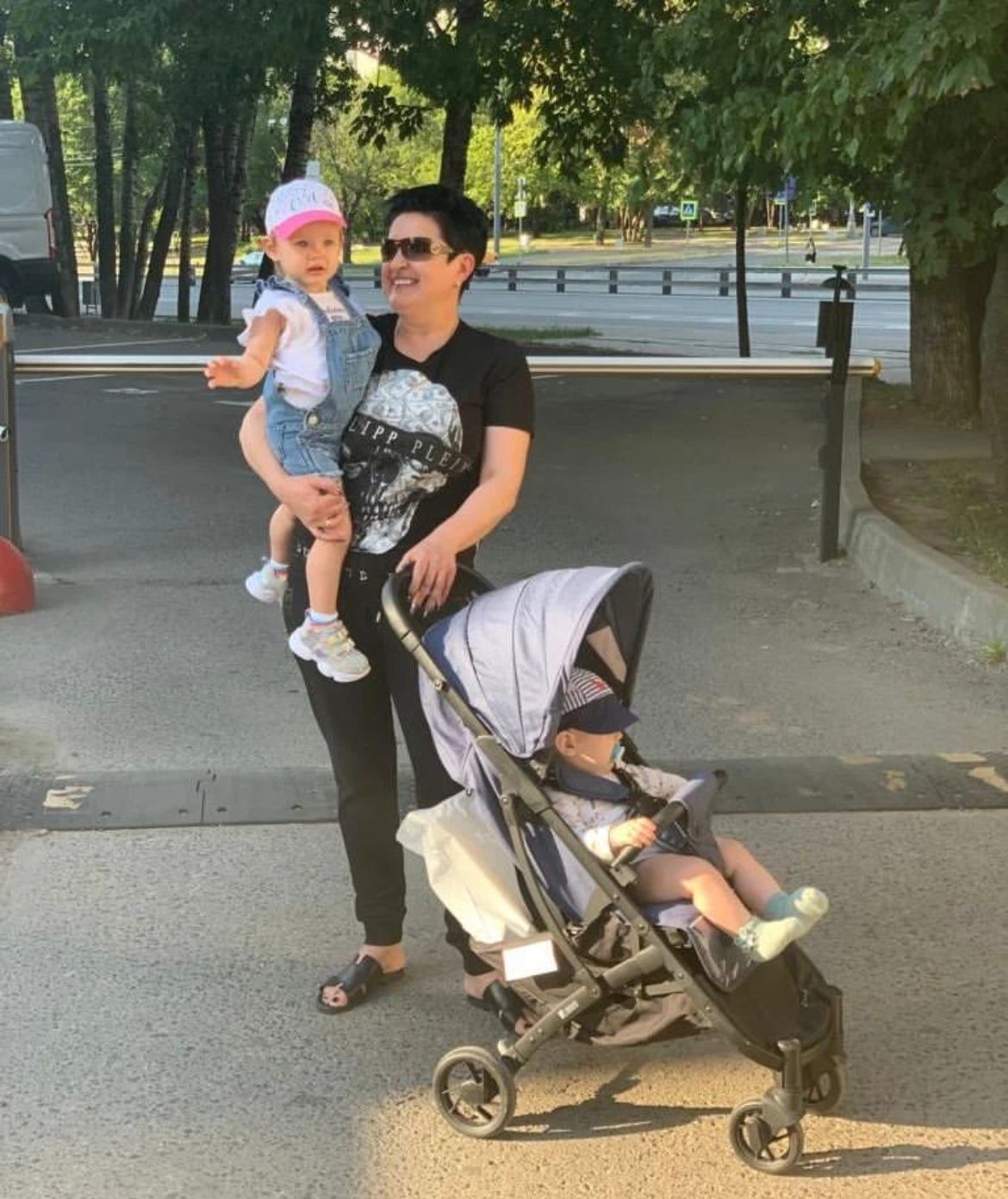 Ведьма передает свои навыки и силы будущим поколениям. Ведьма передает свои навыки и силы будущим поколениям.
