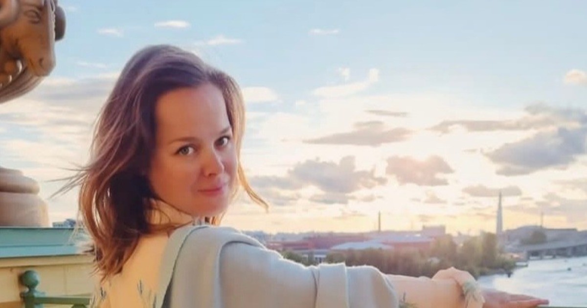 Наталья Медведева вернулась в форму и приступила к съемкам после рождения третьего ребенка